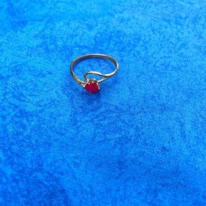 Costume jewelry ring